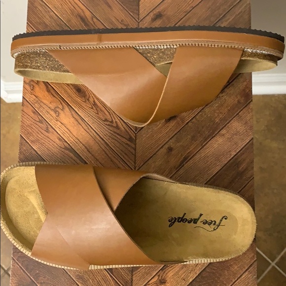 Free People Sidelines Footbed Honey Sandals -New - LAST ONE Size 9 - Picture 4 of 7